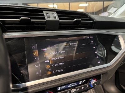 Audi Q3 14 TFSi 150ch Business Line Toit ouvrant / premi&egrave;re main origine France   - 22