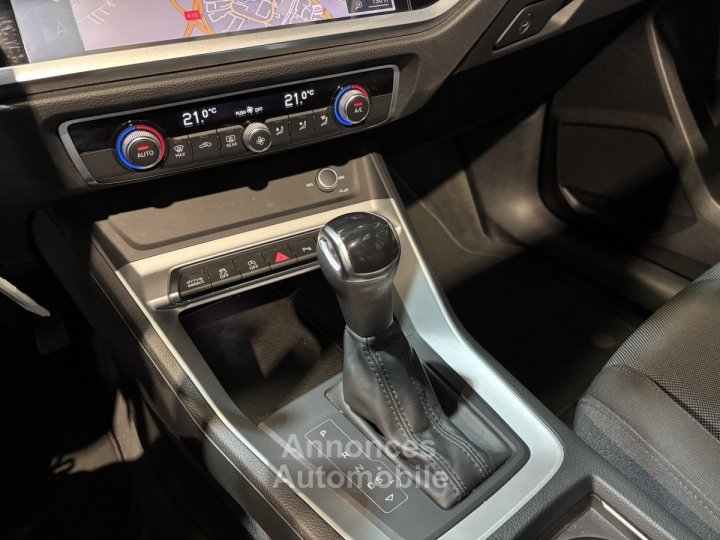 Audi Q3 14 TFSi 150ch Business Line Toit ouvrant / premi&egrave;re main origine France - 26