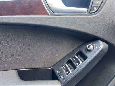 Audi A4 avant 20 40 tdi 190ch quattro s-tronic 7 2&egrave;me main si&egrave;ges chauffants   - 25