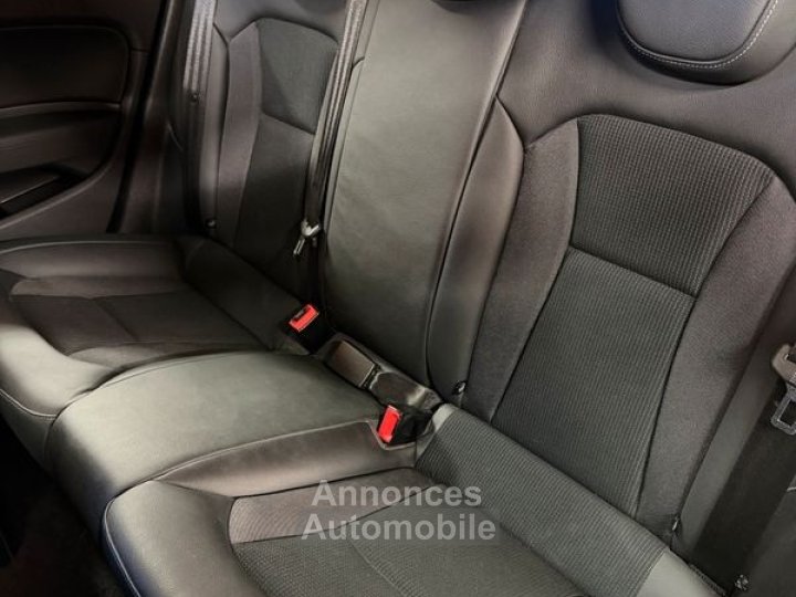 Audi A1 (2) sportback 10 tfsi 95 ultra s line suivi complet premi&egrave;re main garantie 12 mois - 10