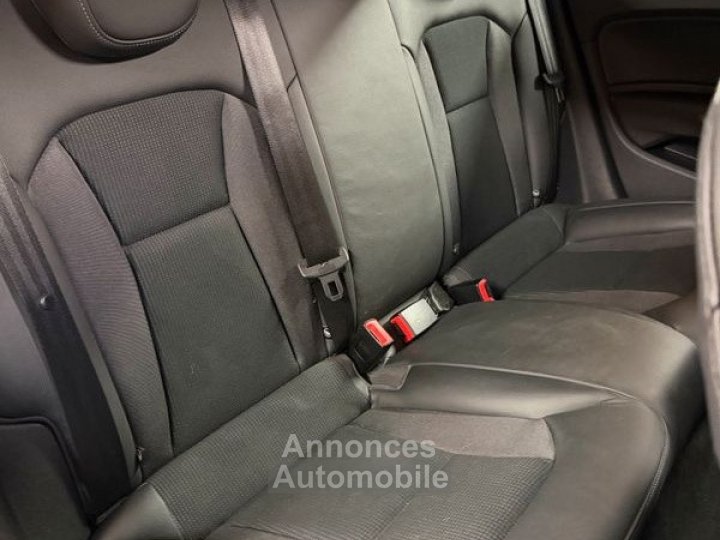 Audi A1 (2) sportback 10 tfsi 95 ultra s line suivi complet premi&egrave;re main garantie 12 mois - 12