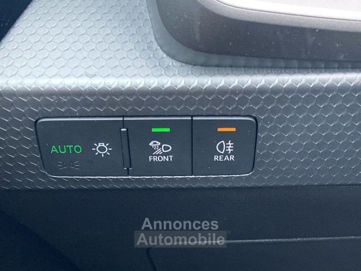 Audi A1 Sportback 35 TFSI 150 S-Tronic DESIGN LUXE CUIR Cam&eacute;ra 1&deg;Main - 27