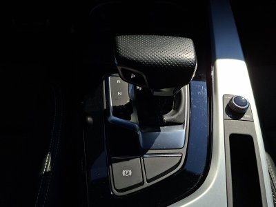 Audi A4 AVANT Avant 35 TFSI 150 S tronic 7 S line   - 17