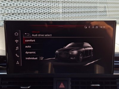 Audi A4 AVANT Avant 35 TFSI 150 S tronic 7 S line   - 31