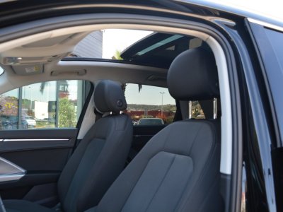 Audi Q3 35 TFSI Design S-tronic 7   - 11