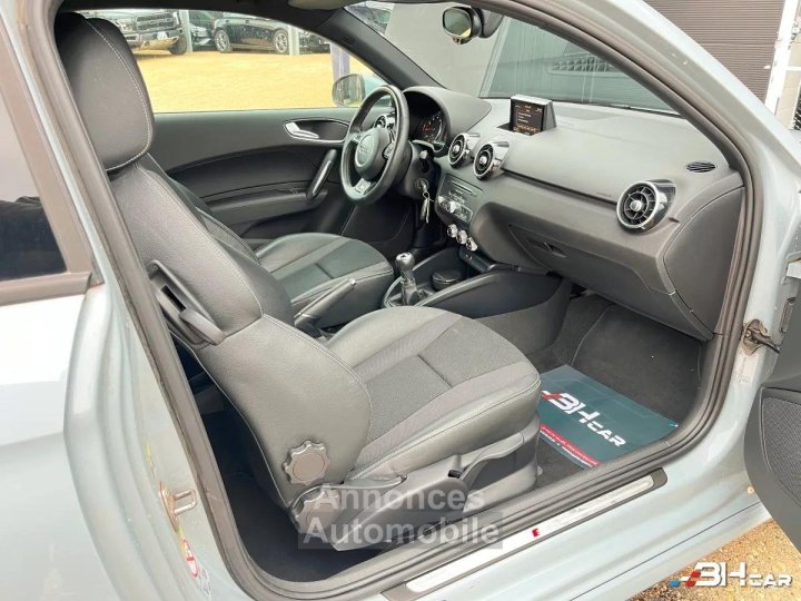 Audi A1 10 TFSI ULTRA 95 S-LINE BVM - LED - SUIVI COMPLET - REVISEE - 17