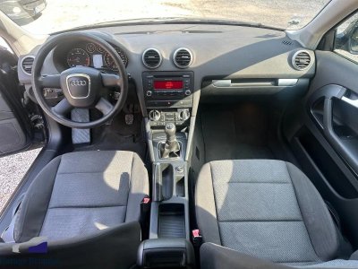 Audi A3 20 TDi 170cv Quattro Limited Edition 1&egrave;re Main   - 2