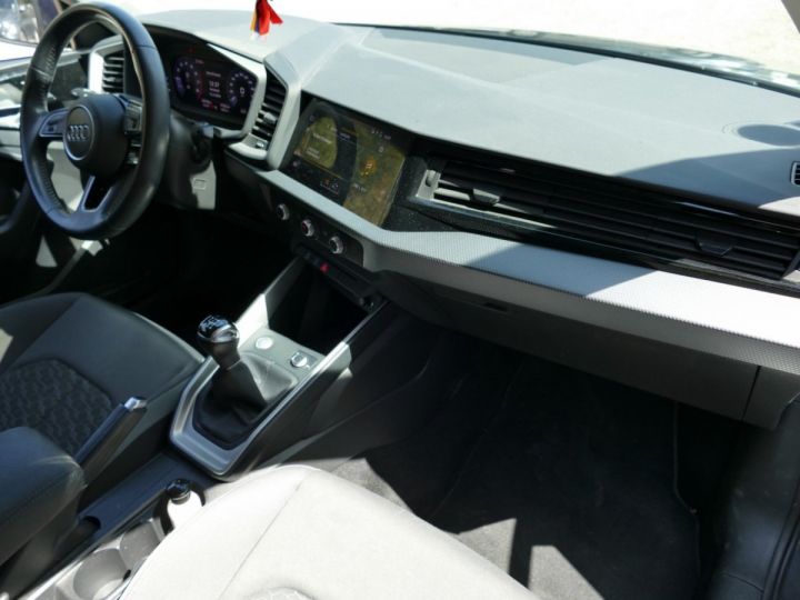 Audi A1 Sportback 10 TFSI 95 Ch ADVANCED II BVM5 - 17