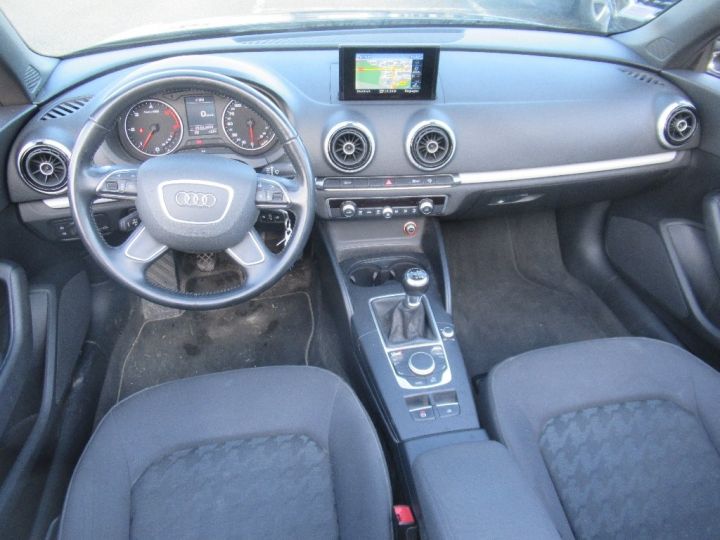 Audi A3 Cabriolet 16 TDI 110 Attraction - 7