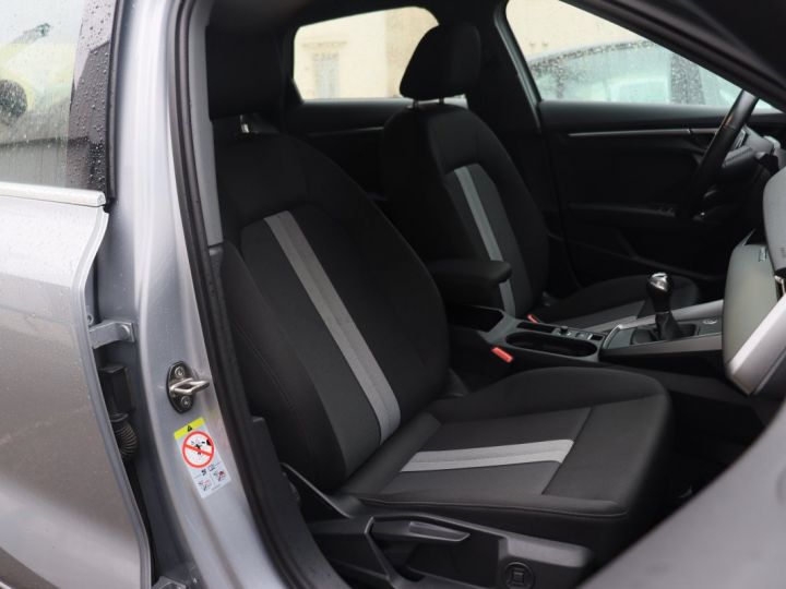 Audi A3 Sportback 16 TDI 116 Design BVM6 (CarPlay sans fil, ACC, Camera) - 8