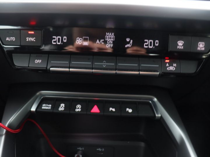 Audi A3 Sportback 16 TDI 116 Design BVM6 (CarPlay sans fil, ACC, Camera) - 13