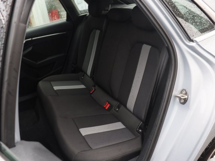 Audi A3 Sportback 16 TDI 116 Design BVM6 (CarPlay sans fil, ACC, Camera) - 17