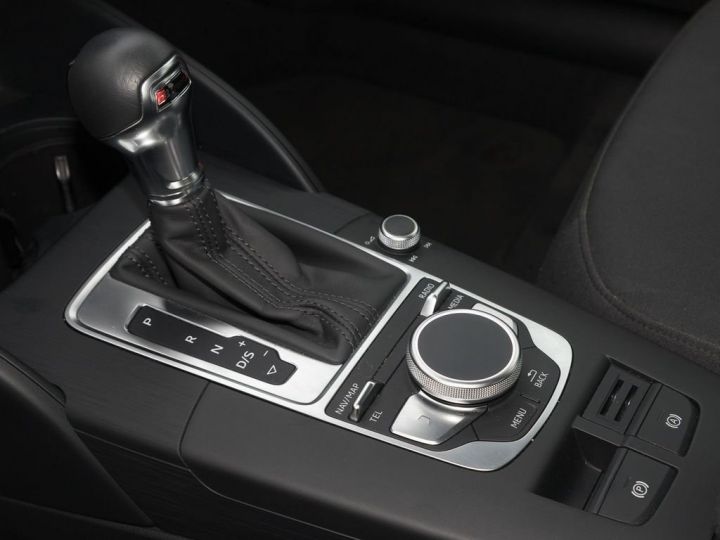 Audi A3 Sportback 35 TFSI 150 Ch Xenon Navi Virtuel / 75 - 8