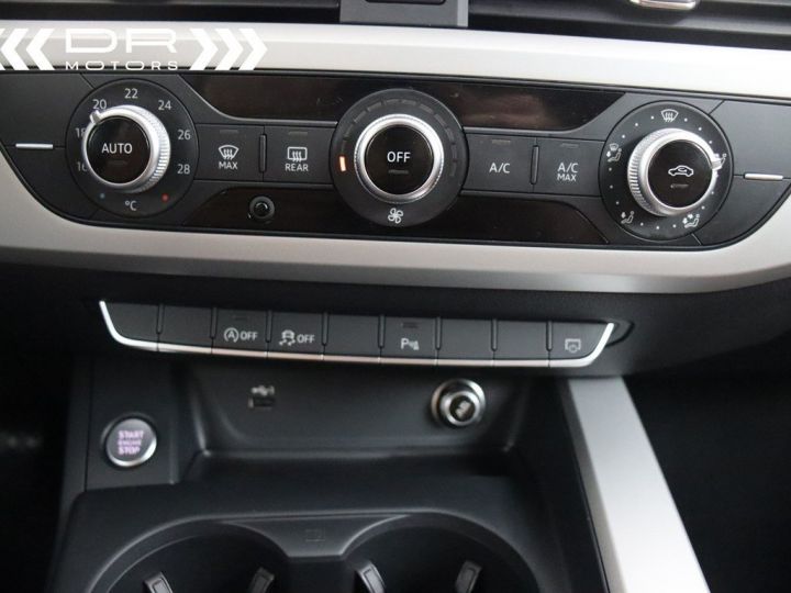 Audi A4 30TDI S-TRONIC S LINE - NAVIGATIE LEDER ALU 18&quot; - 28