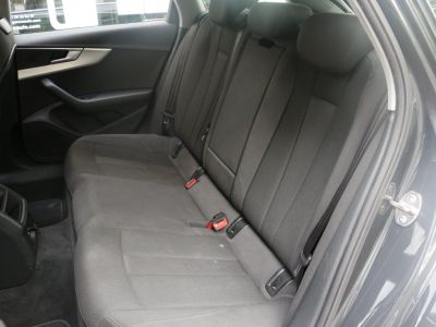 Audi A4 Avant 20 TDI 150 Business Line S-Tronic (Virtual Cockpit, Apple CarPlay, Bluetooth)   - 17