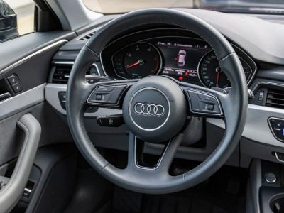 Audi A4 Avant 20 TDI 190 S LINE S TRONIC / 08/2018   - 16