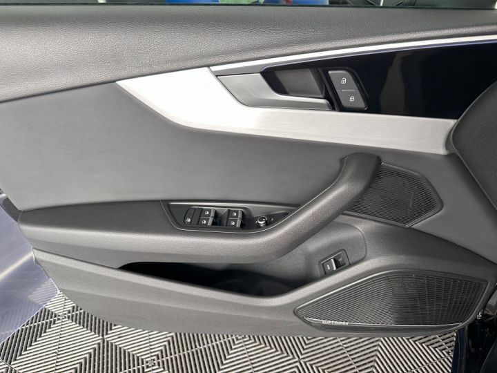 Audi A4 Avant 35 TFSI 150ch S line S tronic 7 / À PARTIR DE 361,15 € * - 36