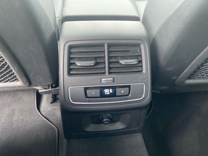 Audi A4 Avant 40 TDI 190 S-TRONIC SPORT CUIR GPS Caméra Cockpit + - 21