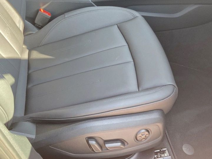 Audi A4 Avant 40 TDI 190 S-TRONIC SPORT CUIR GPS Caméra Cockpit + - 19
