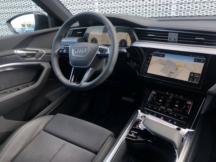 Audi e-tron 55 quattro 408 ch S line - 9