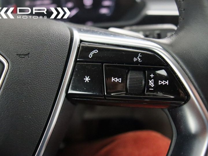 Audi e-tron 55 QUATTRO - LEDER LED NAVI TREKHAAK ALU 20&quot; - 37
