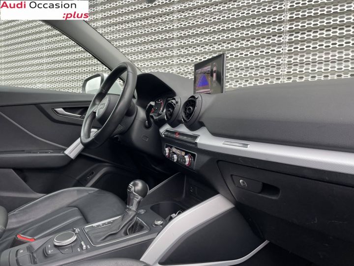 Audi Q2 10 TFSI 116 ch S tronic 7 Design Luxe - 7