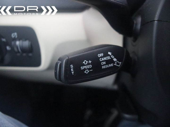 Audi Q3 14TFSi DESIGN S-TRONIC - NAVI LEDER PANODAK XENON - 33