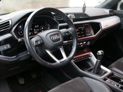 Audi Q3 20 TDI 150 Design Luxe Quattro BVM (1ère main, LED, Lane assist)   - 17
