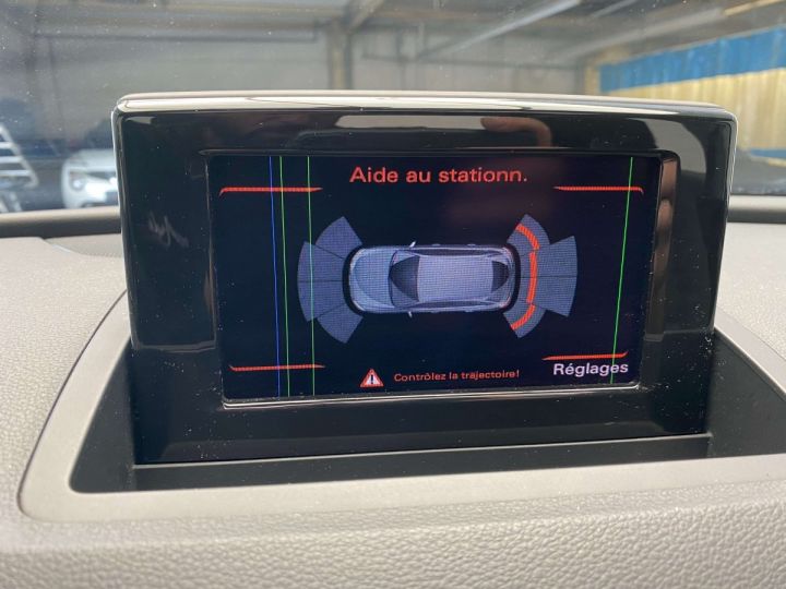 Audi Q3 20 TDi TOIT OUV GPS LED CRUISE 1ER PROPRIETAIRE - 10