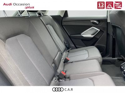 Audi Q3 35 TDI 150 ch S tronic 7 Design   - 8