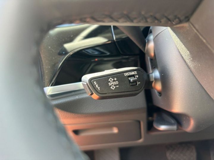 Audi Q3 35 TDI 150 STronic7 S-Line Ext GPS Toit Ouvrant JA 18" - 19