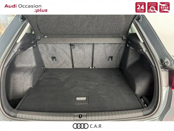 Audi Q3 35 TFSI 150 ch S tronic 7 Design - 9