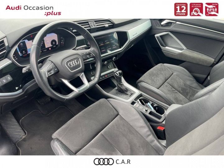 Audi Q3 35 TFSI 150 ch S tronic 7 Design Luxe - 12
