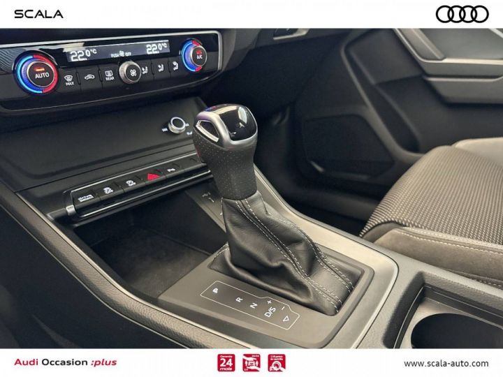 Audi Q3 35 TFSI 150 ch S tronic 7 S line MALUS INCLUS - 12