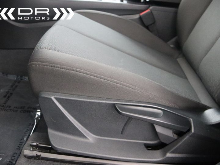 Audi Q3 35TFSi S TRONIC - NAVIGATIE LED 360&#xB0; CAMERA VIRTUAL COCKPIT ADAPTIVE CRUISE - 42