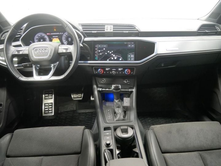 Audi Q3 45 TFSI e S - 10