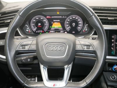 Audi Q3 45 TFSI e S   - 13