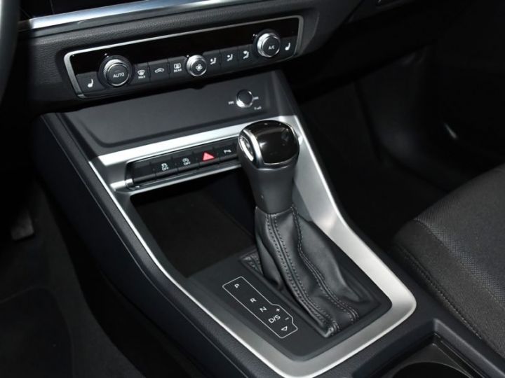 Audi Q3 Design 35 TDI 150 S-Tronic Virtual Limiteur Pré Sense Lane Angle Mort LED JA 18 - 22