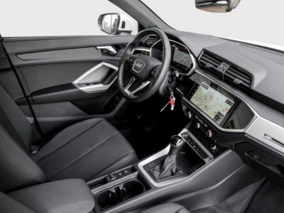 Audi Q3 Sportback 14 45 245 BUSINESS LINE /Hybride (essence/électrique)rechargeable  05/2021   - 11