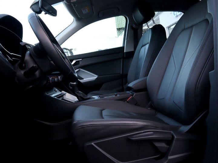 Audi Q3 Sportback 35 TFSI Mild-Hybride/essence/ interieur cuir* - 2
