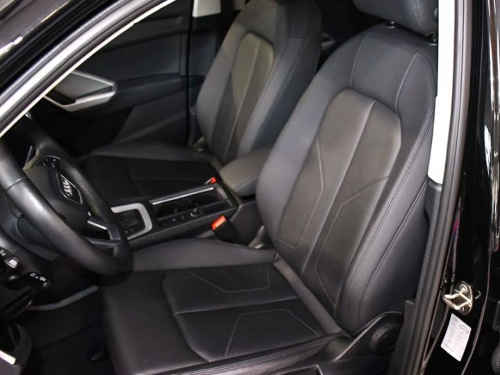 Audi Q3 Sportback S-Line Design Luxe 35 TFSI MHEV 150 S-Tronic GPS Virtual Hayon Cuir LED Lane Pré Sense Caméra JA 18 - 14