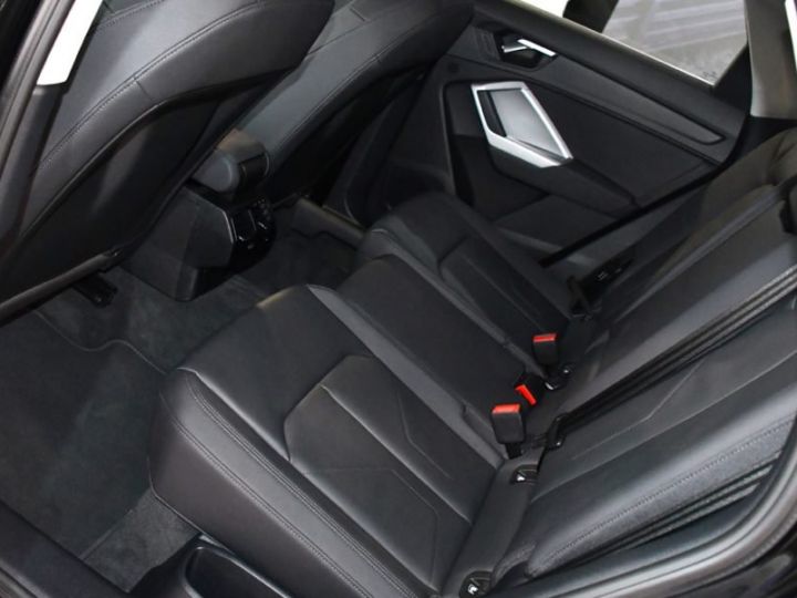 Audi Q3 Sportback S-Line Design Luxe 35 TFSI MHEV 150 S-Tronic GPS Virtual Hayon Cuir LED Lane Pré Sense Caméra JA 18 - 15