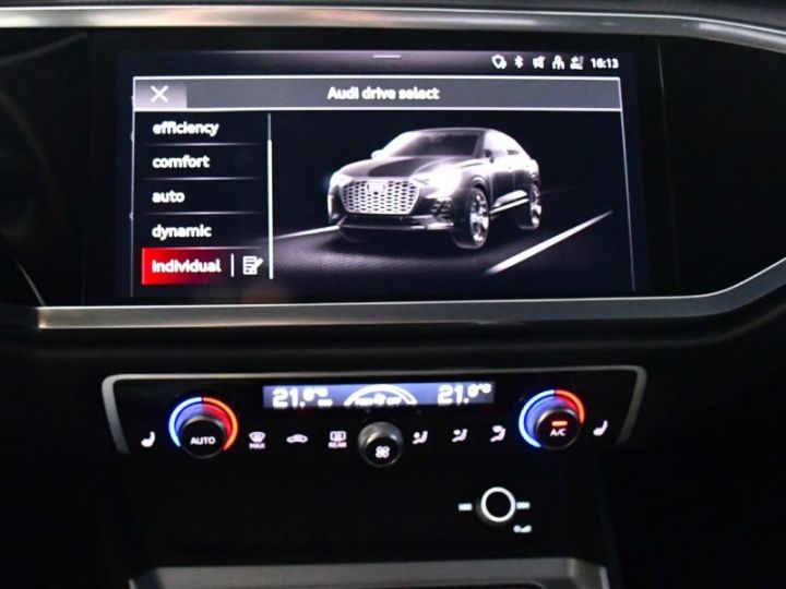 Audi Q3 Sportback S-Line Design Luxe 35 TFSI MHEV 150 S-Tronic GPS Virtual Hayon Cuir LED Lane Pré Sense Caméra JA 18 - 25