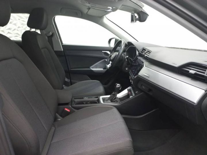 Audi Q3 Sportback VP 45 TFSIe 245 ch S tronic 6 Business line - 8
