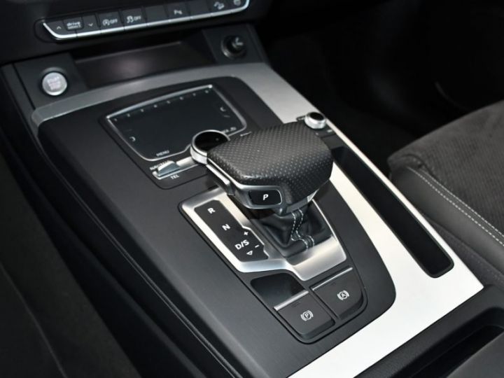 Audi Q5 S-Line 40 TDI 190 Quattro GPS Virtual Hayon Efficience Pré Sense Caméra Induction JA 19 - 25