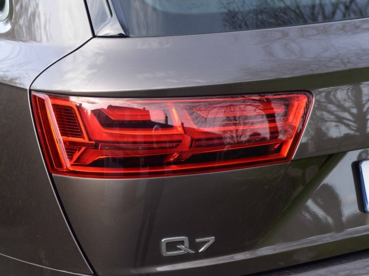 Audi Q7 E Tron Quattro - 4