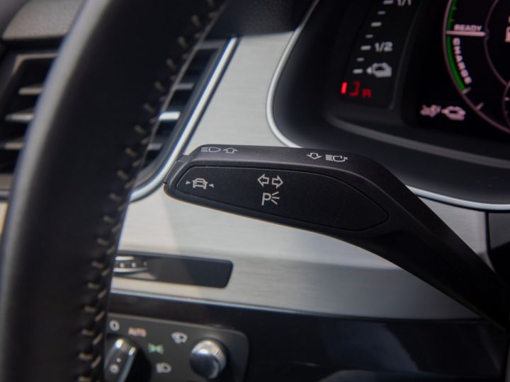 Audi Q7 e-tron Quattro 30 V6 Plug-in Hybride - 1STE EIGENAAR - SOFTCLOSE - APPLE CARPLAY - PARKEERASSISTENT - BOSE - TREKHAAK - 36