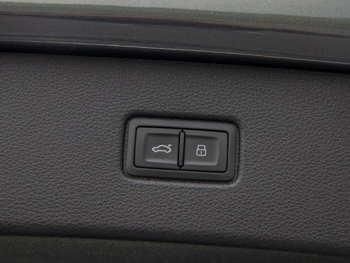 Audi Q7 e-tron Quattro 30 V6 Plug-in Hybride - 1STE EIGENAAR - SOFTCLOSE - APPLE CARPLAY - PARKEERASSISTENT - BOSE - TREKHAAK - 55