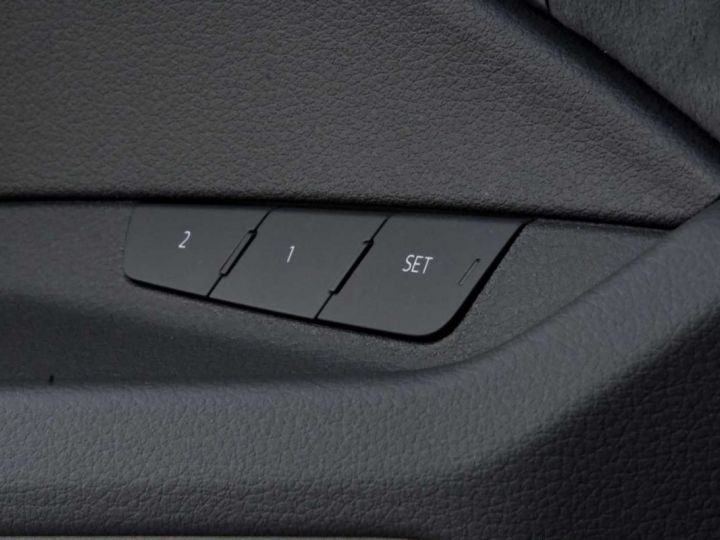 Audi Q8 e-tron 55 S-line RS SPORTSEATS 22'Alu B&O Matrix HeadUp - 17
