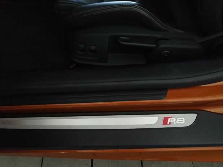 Audi R8 52 TFSI 525 CV QUATTRO BVA - 11